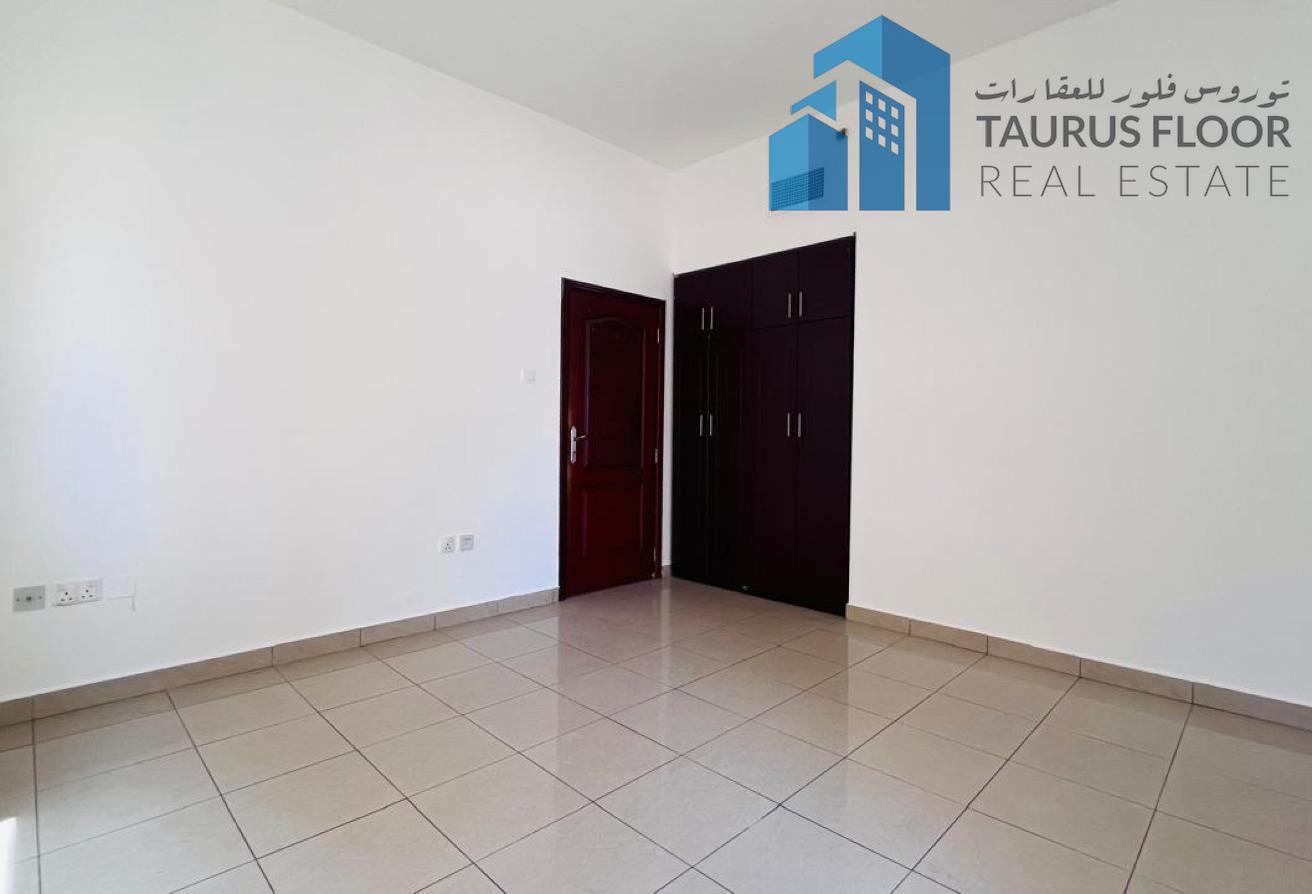 Near Pond Park || 1 BR FLAT || FAMILY ONLY photo 4