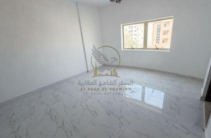 Apartment - 1 - 2 for rent in Al Qulaya'ah - Al Sharq - Sharjah