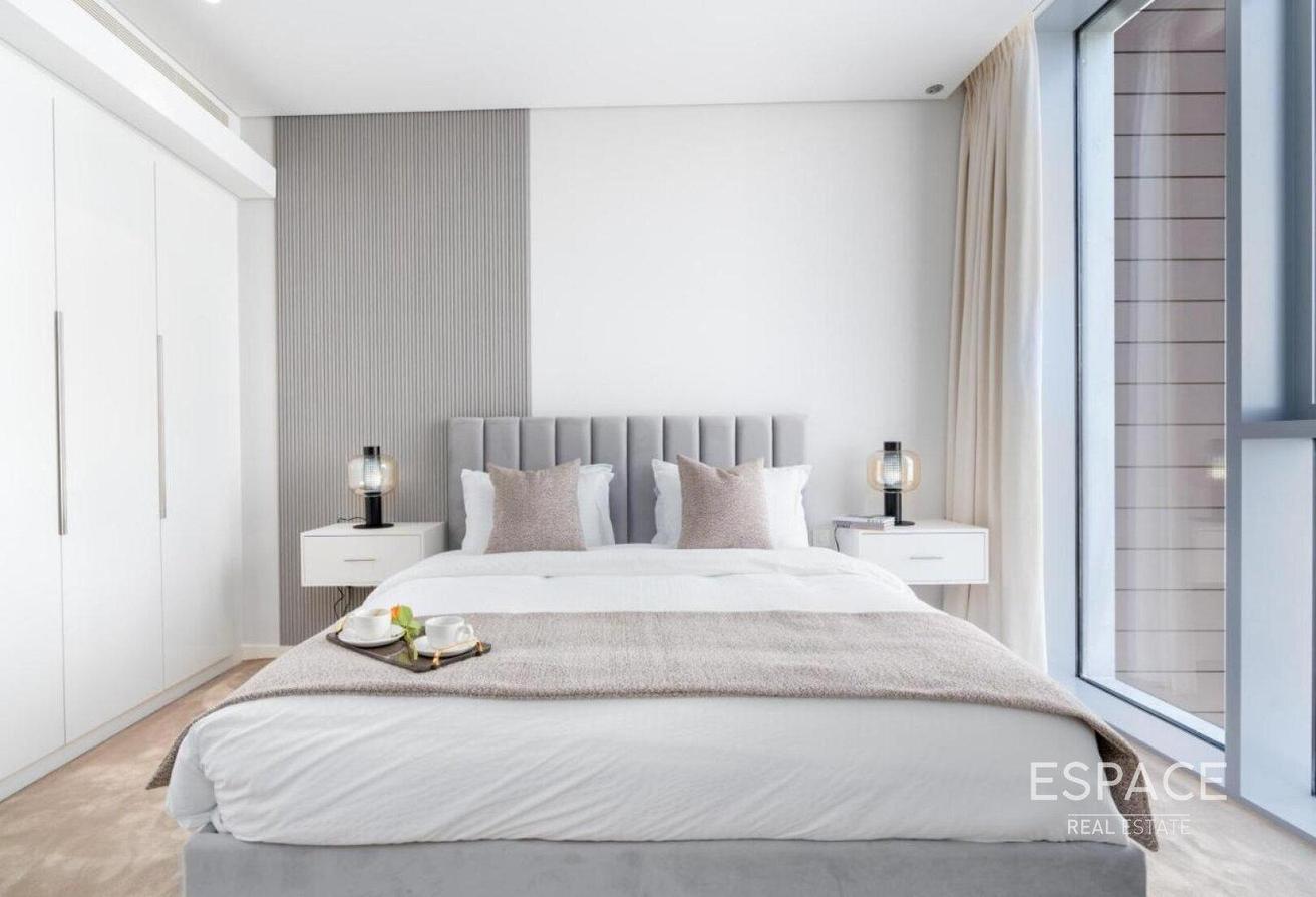 Vacant | Dubai Eye View | Furnished photo 6