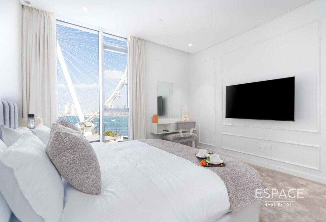 Vacant | Dubai Eye View | Furnished photo 7