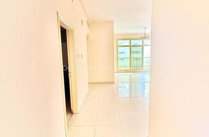 Apartment - 1 Bedroom - 2 Bathrooms for rent in New Al Taawun Road - Al Taawun - Sharjah Apartment - 1 Bedroom - 2 Bathrooms for rent in New Al Taawun Road - Al Taawun - Sharjah