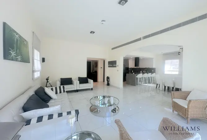 156901960 - Property Image 2