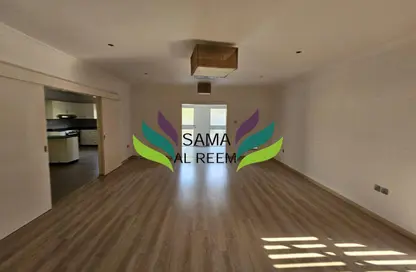 Villa - Studio - 3 Bathrooms for rent in Jumeirah 1 Villas - Jumeirah 1 - Jumeirah - Dubai