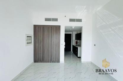 Apartment - Studio - 1 Bathroom for rent in Time 1 - Dubai Land Residence Complex - Dubai Apartment - Studio - 1 Bathroom for rent in Time 1 - Dubai Land Residence Complex - Dubai