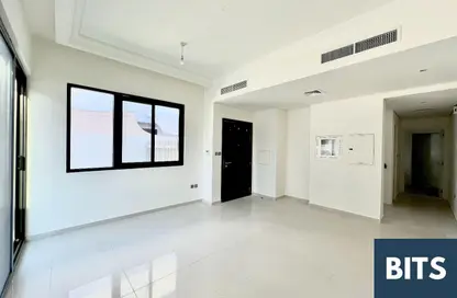 تاون هاوس - 3 غرف نوم - 5 حمامات للبيع في كاسابلانكا بوتيك فيلاز - كلاريت - داماك هيلز 2 - دبي