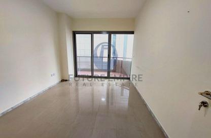 Apartment - 3 Bedrooms - 4 Bathrooms for rent in Skyline Residence - Sheikh Zayed Road - Dubai