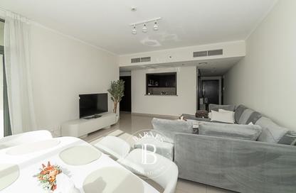 Apartment - 2 Bedrooms - 2 Bathrooms for rent in The Links West Tower - The Links - The Views - Dubai