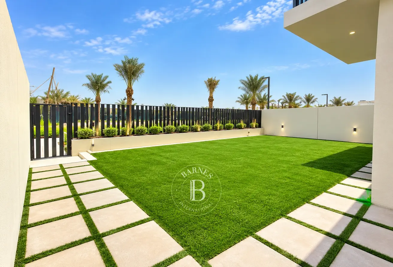 166051213 - Property Main Image