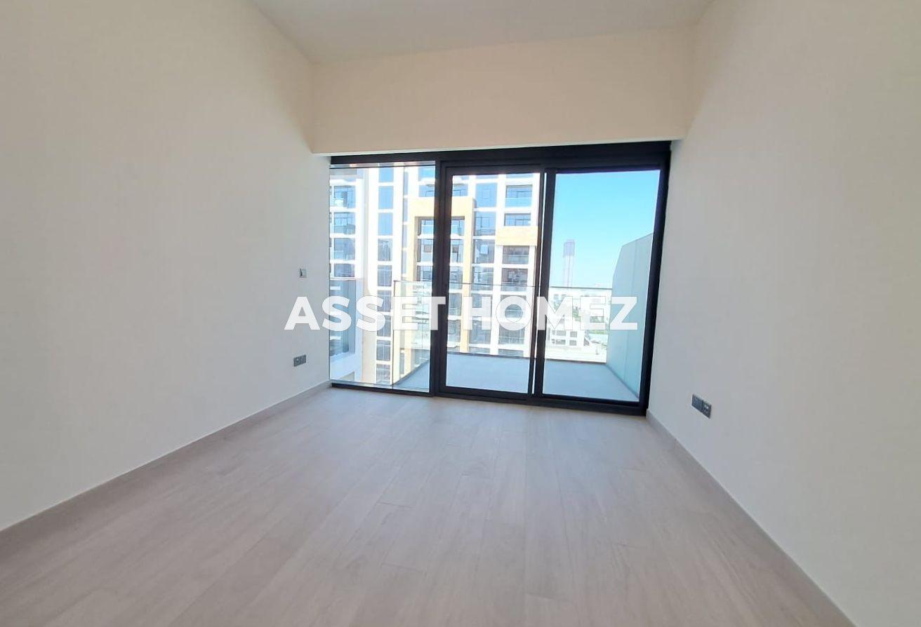 Pool & Skyline View Studio | Ready to Move photo 6