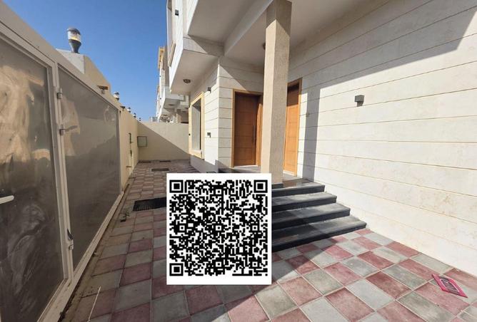 98254896 - Property Image 2