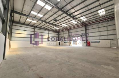 Warehouse - Studio for rent in Dubai Investment Park 1 (DIP 1) - Dubai Investment Park (DIP) - Dubai