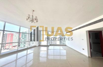 Apartment - 3 - 3 for rent in Zeenah Building - Port Saeed - Deira - Dubai