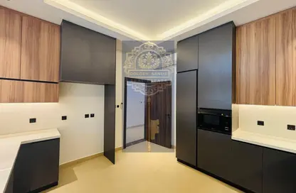 Townhouse - 5 Bedrooms - 7 Bathrooms for sale in Tilal City C - Tilal City - Sharjah