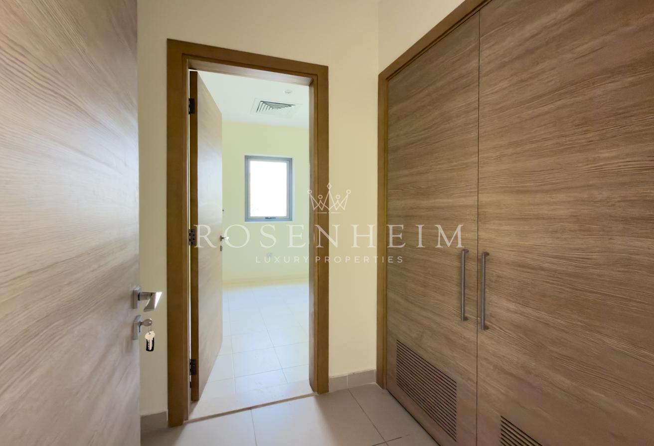 Close To Amenities | Available Now | On Green Belt photo 5
