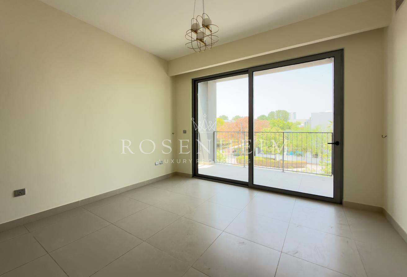 Close To Amenities | Available Now | On Green Belt photo 8