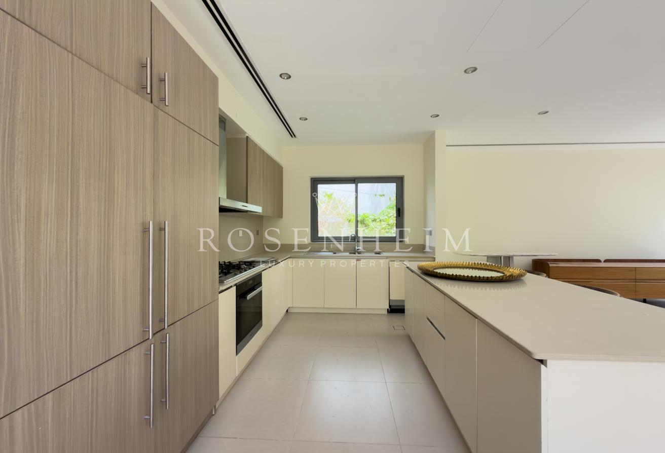 Close To Amenities | Available Now | On Green Belt photo 2
