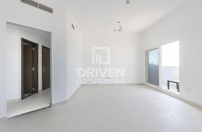 Apartment - 2 Bedrooms - 3 Bathrooms for rent in DuWest Residence - Jumeirah Garden City - Al Satwa - Dubai