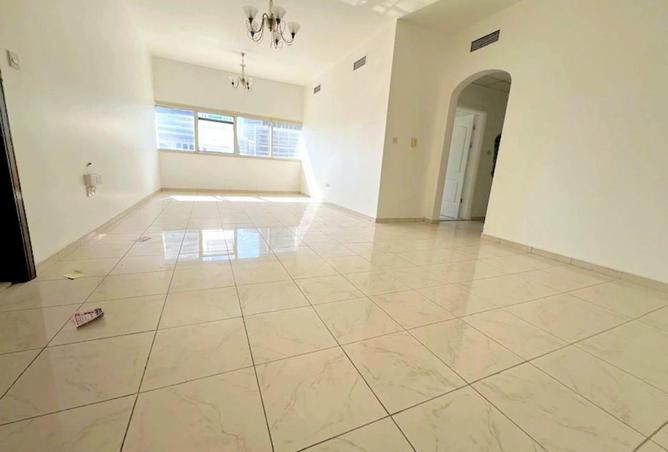 74261143 - Property Main Image