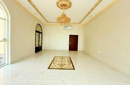 Villa - 5 Bedrooms - 7 Bathrooms for rent in Al Hooshi Villas - Hoshi - Al Badie - Sharjah