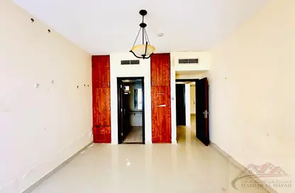 Apartment - 1 Bedroom - 2 Bathrooms for rent in Muwaileh 29 Building - Muwaileh - Sharjah