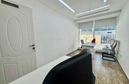Office Space - Studio - 4 for rent in Hamdan Street - Abu Dhabi Office Space - Studio - 4 for rent in Hamdan Street - Abu Dhabi