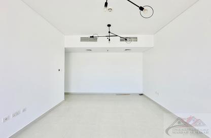Apartment - 3 Bedrooms - 4 Bathrooms for rent in Al Thani Muwaileh - Muwaileh Commercial - Sharjah