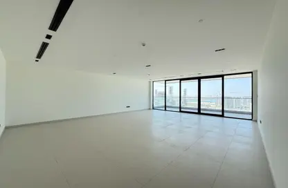 Apartment - 3 Bedrooms - 5 Bathrooms for sale in Sharjah Terraces - Al Khan Lagoon - Al Khan - Sharjah