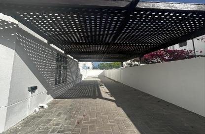 Villa - 4 - 4 for rent in Jumeirah 3 Villas - Jumeirah 3 - Jumeirah - Dubai