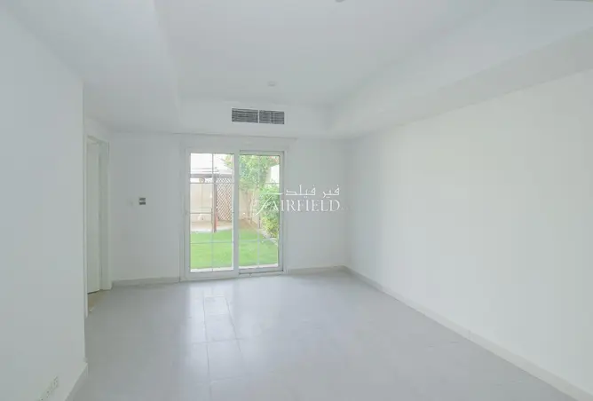 88745874 - Property Image 3
