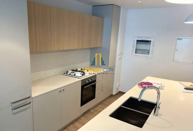 98681158 - Property Image 3