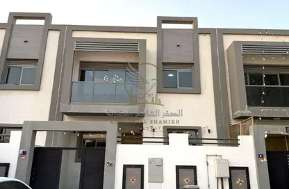 فيلا - 4 غرف نوم - 6 حمامات للايجار في الزاهية جاردنز - الزاهية - عجمان