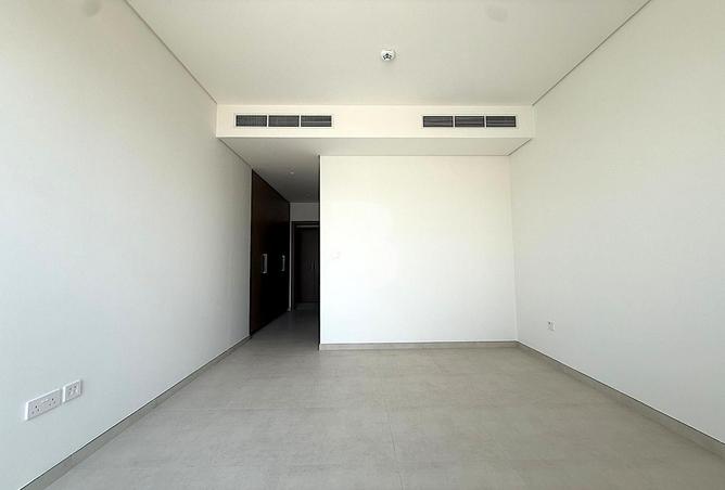 98703988 - Property Image 3