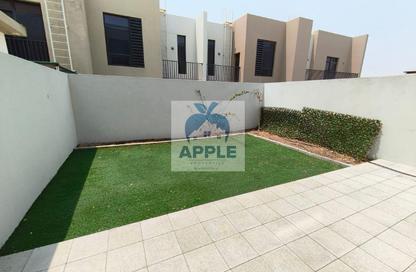 Townhouse - 2 Bedrooms - 4 Bathrooms for rent in Nasma Residence - Al Tai - Sharjah