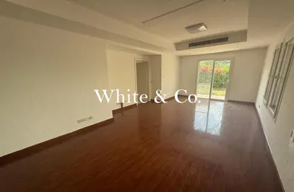Villa - 2 Bedrooms - 3 Bathrooms for rent in Springs 1 - The Springs - Dubai