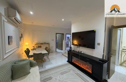 Villa - 4 - 6 for rent in Al Zaheya Gardens - Al Zahya - Ajman