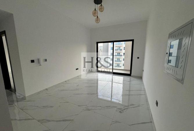 81954656 - صورة العقار 2