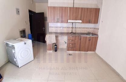 Apartment - Studio - 1 for rent in Fire Station Road - Muwaileh - Sharjah