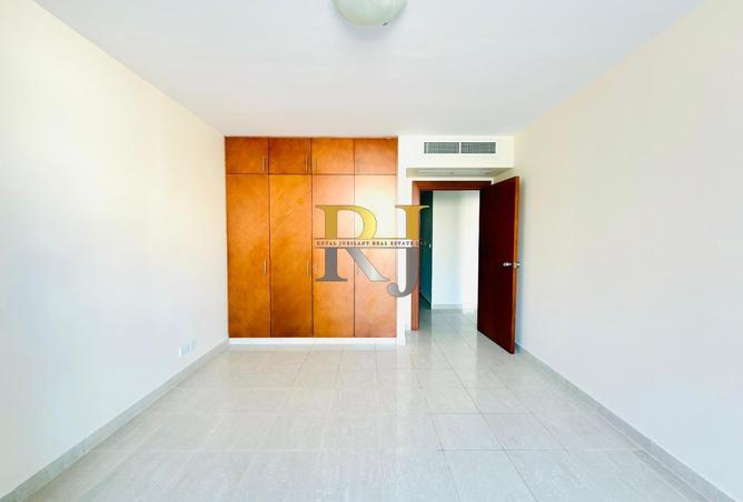 72721645 - صورة العقار 3