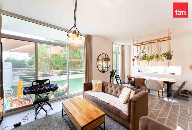 73111406 - Property Image 3