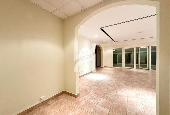 69112379 - Property Image 2