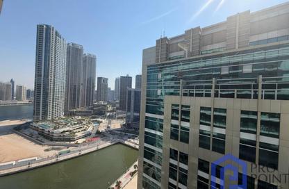 Apartment - 1 Bedroom - 2 Bathrooms for rent in Bay's Edge - Business Bay - Dubai