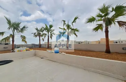 شقة - غرفة نوم - 2 حمامات للايجار في الزاهية - تجارية مويلح - الشارقة