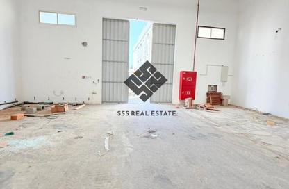 Warehouse - Studio for rent in Umm Dir - Umm Al Quwain