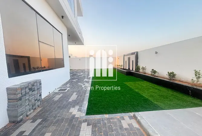 129740006 - Property Image 2