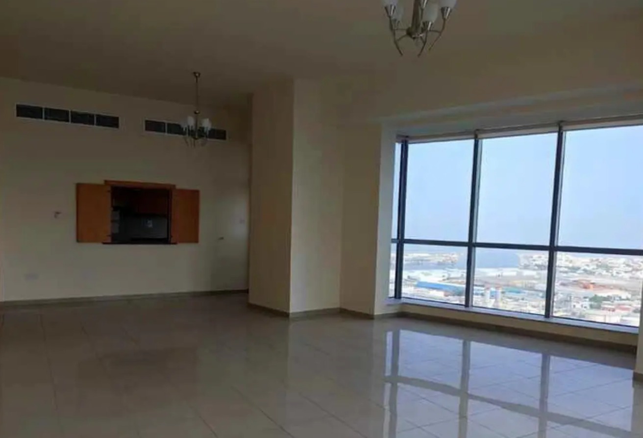 Luxury 4BR Duplex | Water Views | Prime Location