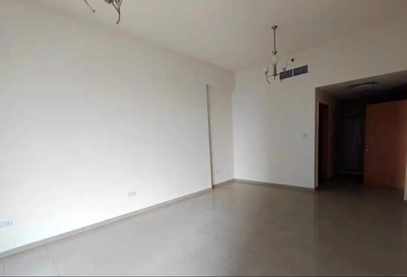 Luxury 4BR Duplex | Water Views | Prime Location