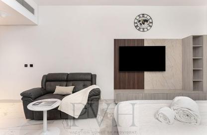 Apartment - Studio - 1 Bathroom for rent in Royal Regency - Business Bay - Dubai