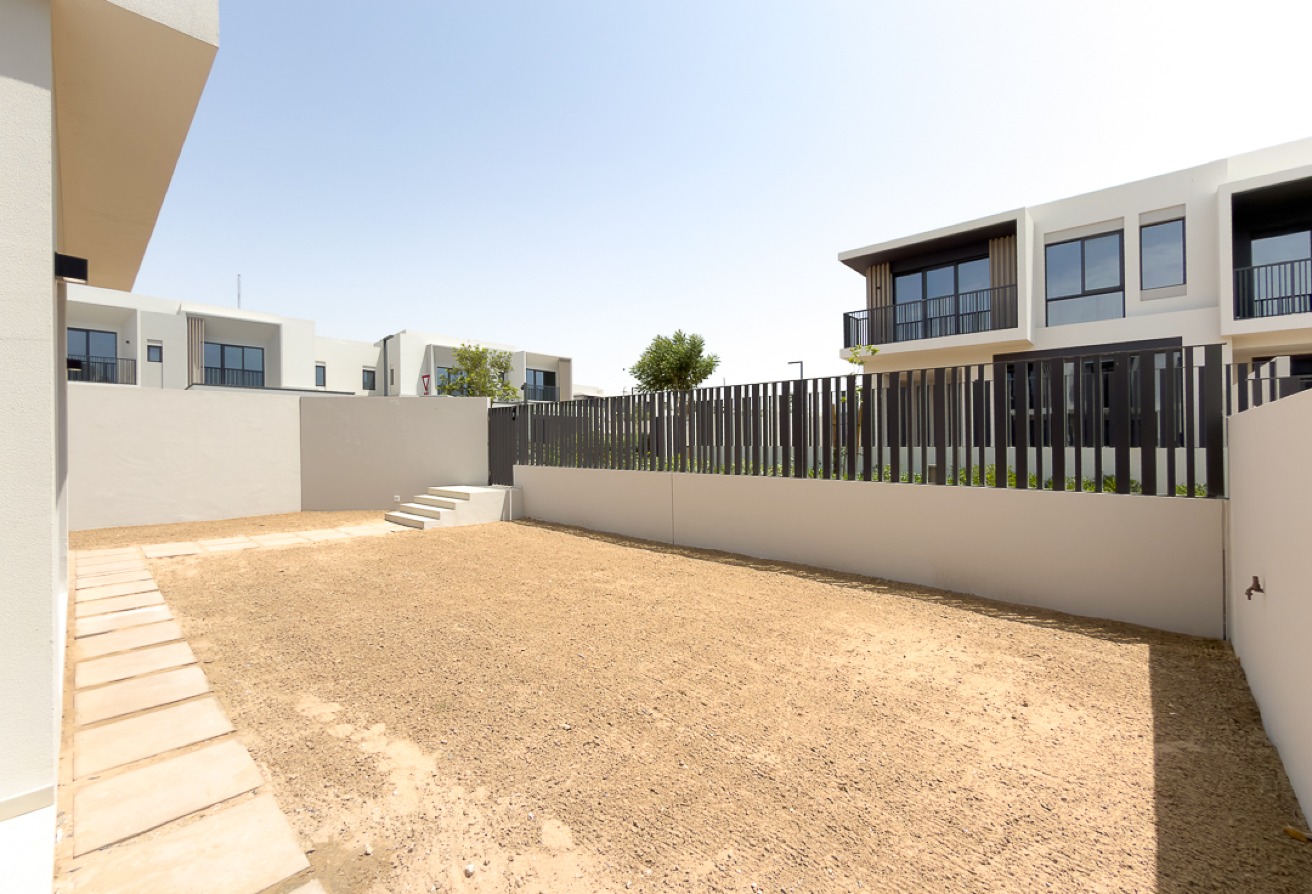 4 bedroom townhouse in Jebel Ali Village Townhouses, Jebel Ali: 26