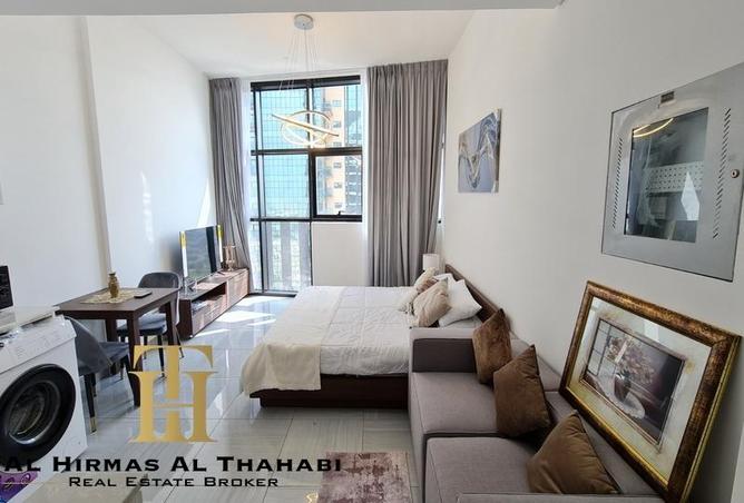 73118403 - Property Main Image