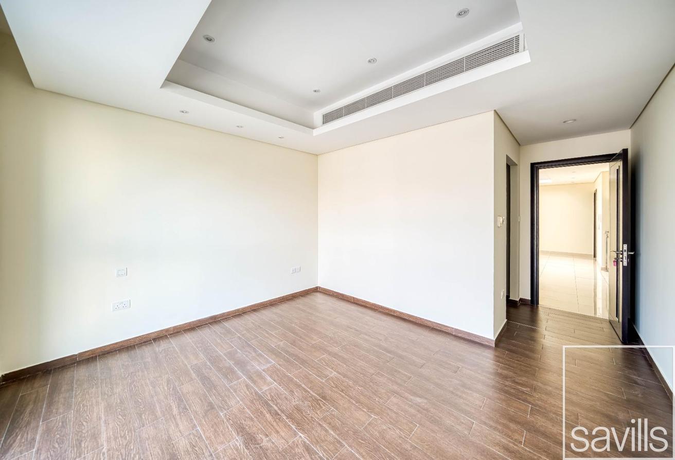 Vacant | Large Layout | Well Maintained photo 10
